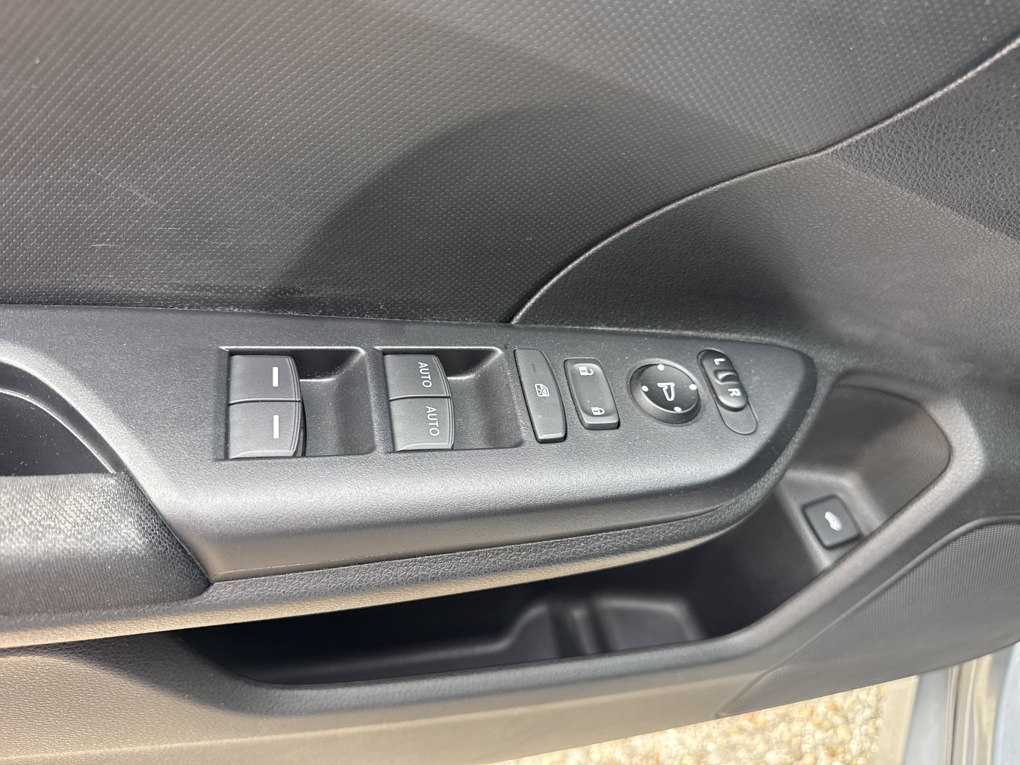 Used 2019 Honda Civic LX image 6