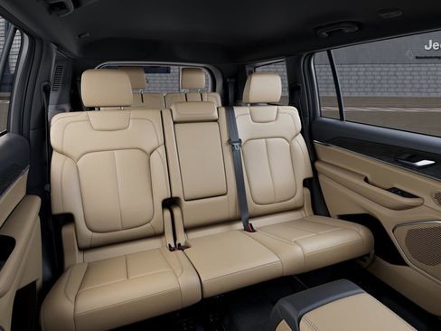 New 2026 Jeep Grand Cherokee L Limited AWD/4WD image 15