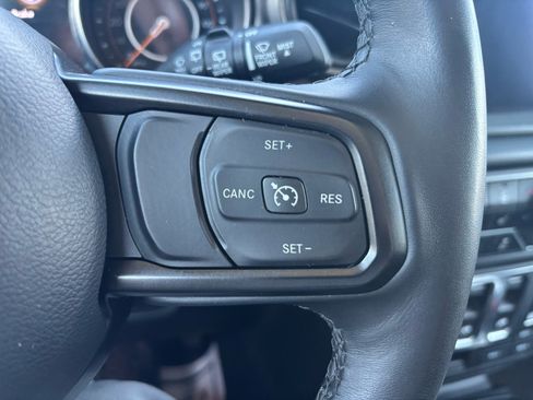 Used 2023 Jeep Wrangler Sport image 18