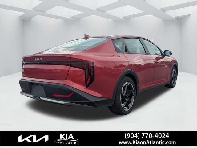 Used 2025 Kia K4 EX FWD image 3