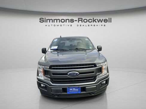 Used 2019 Ford F150 XLT w/ Equipment Group 302A Luxury image 2