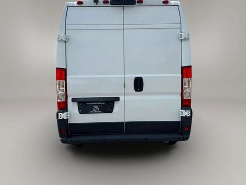 Used 2018 RAM ProMaster 2500 FWD image 9