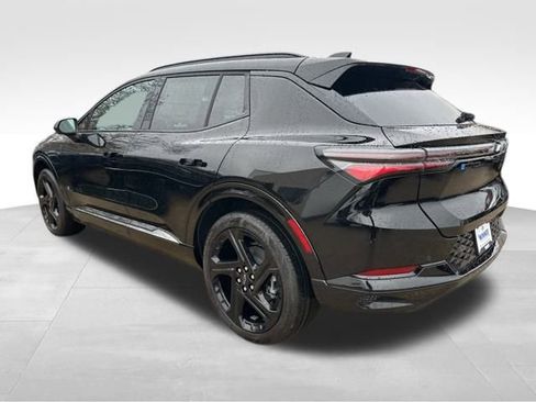 New 2026 Chevrolet Equinox EV RS image 3