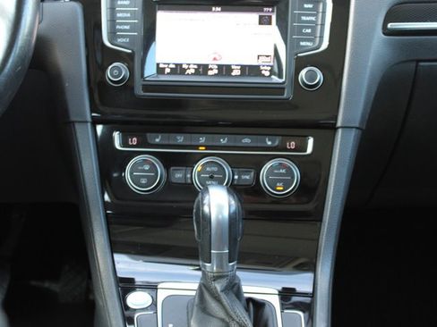 Used 2015 Volkswagen Golf SEL image 12