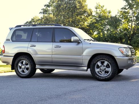 Used 2007 Toyota Land Cruiser AWD/4WD image 9