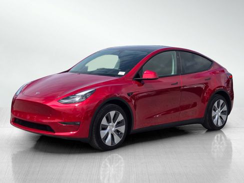 Used 2024 Tesla Model Y Long Range AWD/4WD image 8