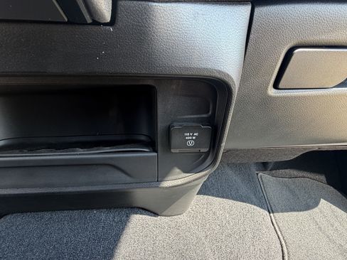 New 2026 RAM 2500 Tradesman AWD/4WD image 30