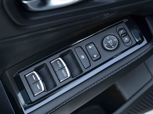 Used 2023 Honda Accord Touring image 37