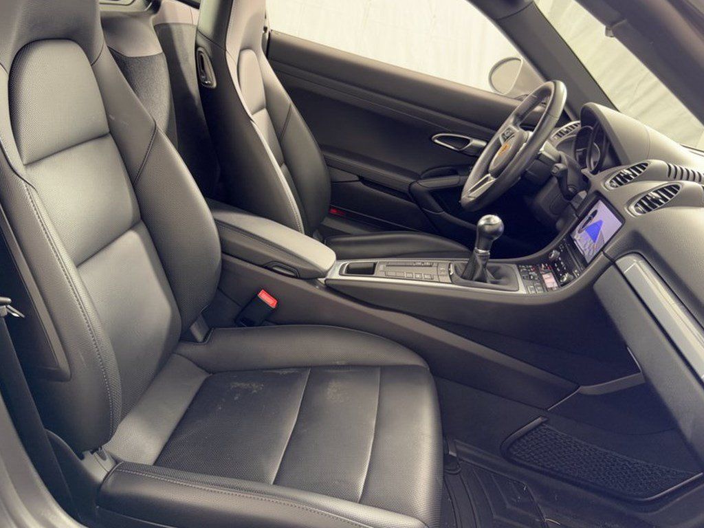 Certified 2021 Porsche 718 Cayman S RWD image 30