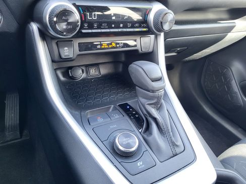 Certified 2025 Toyota RAV4 XLE image 12