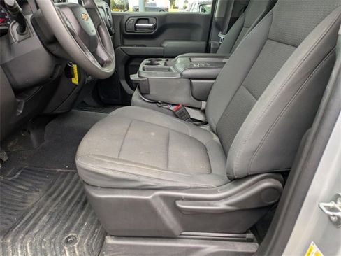Used 2020 Chevrolet Silverado 1500 Custom w/ Custom Value Package image 11