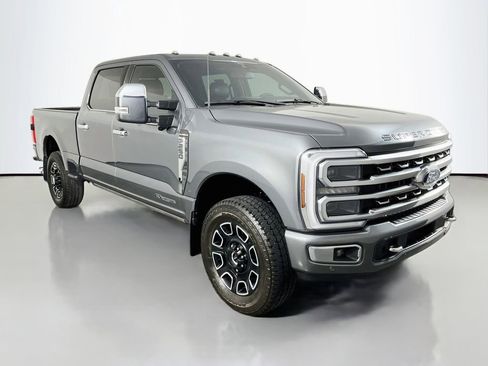 Used 2024 Ford F250 Platinum AWD/4WD image 4