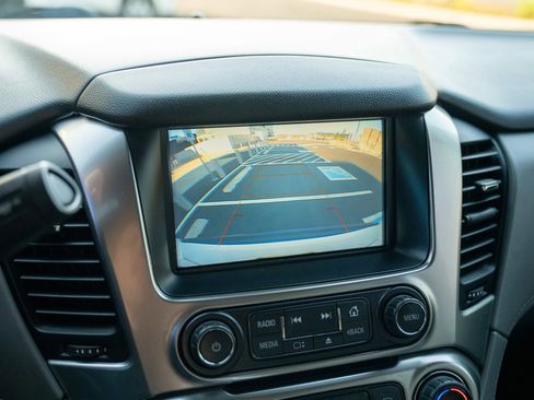 Used 2020 Chevrolet Tahoe LT image 17