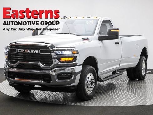 Used 2025 RAM 3500 Tradesman AWD/4WD image 1