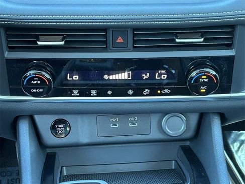 New 2026 Nissan Rogue SV image 27