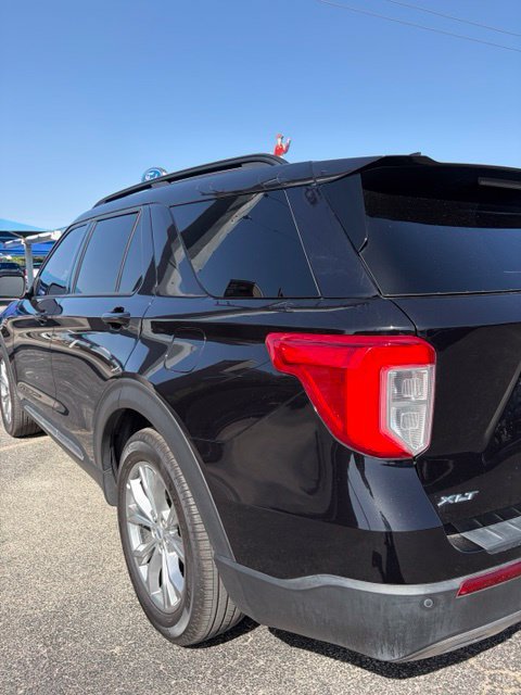 Used 2023 Ford Explorer XLT w/ Equipment Group 202A RWD image 6