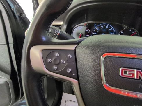 Used 2019 GMC Acadia Denali w/ Technology Package AWD/4WD image 22