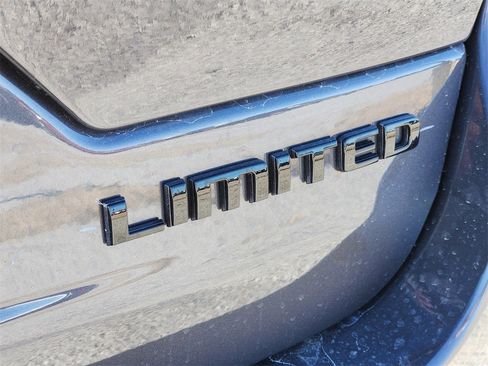 New 2025 Jeep Grand Cherokee Limited w/ Black Appearance Package image 8