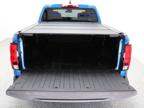 Used 2023 Chevrolet Colorado LT AWD/4WD image 27