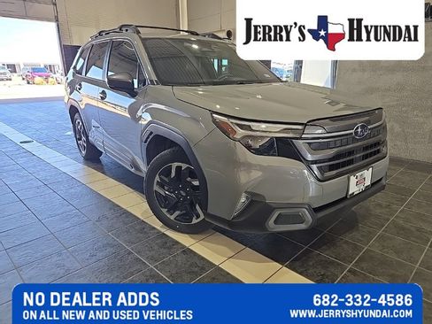 Used 2025 Subaru Forester Limited AWD/4WD image 5