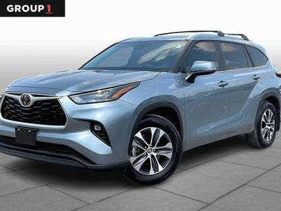 Used 2024 Toyota Highlander XLE