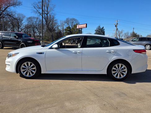 Used 2016 Kia Optima EX image 4