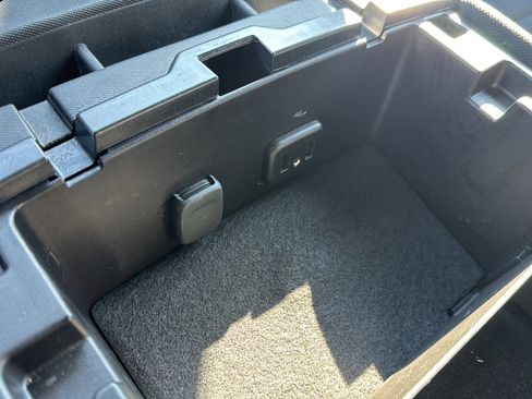 Used 2019 Chevrolet Silverado 1500 LT w/ All Star Edition image 35