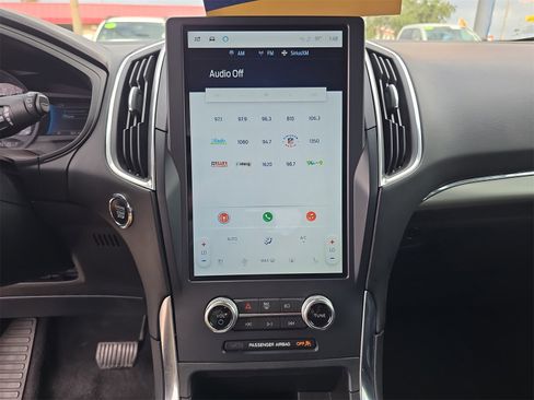 Certified 2023 Ford Edge Titanium image 16