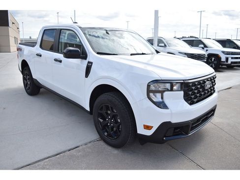 New 2025 Ford Maverick XLT w/ XLT Luxury Package image 2