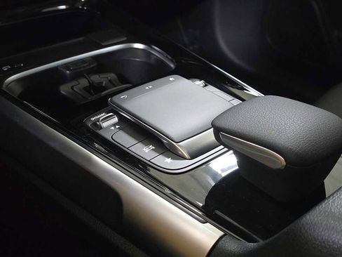 Certified 2023 Mercedes-Benz GLB 250 4MATIC image 35