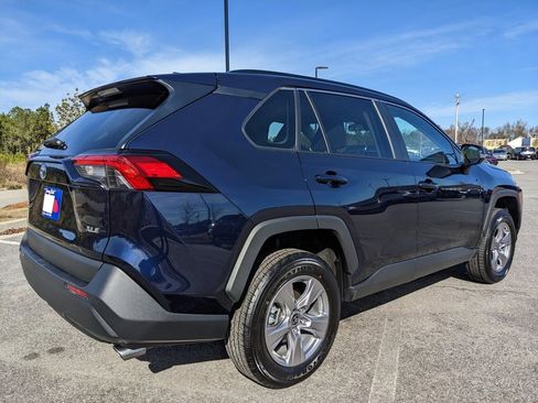 Used 2024 Toyota RAV4 XLE image 19