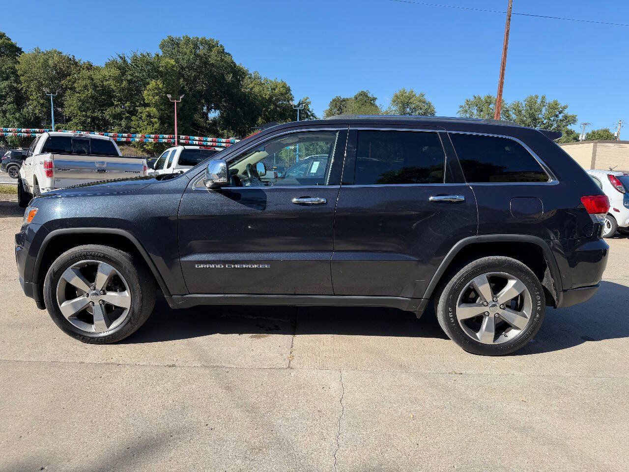 Used 2014 Jeep Grand Cherokee Limited AWD/4WD image 4