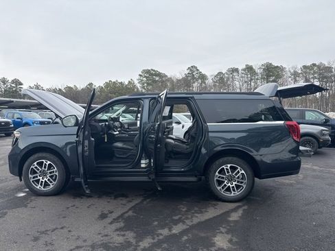 New 2025 Ford Expedition Max Active image 27