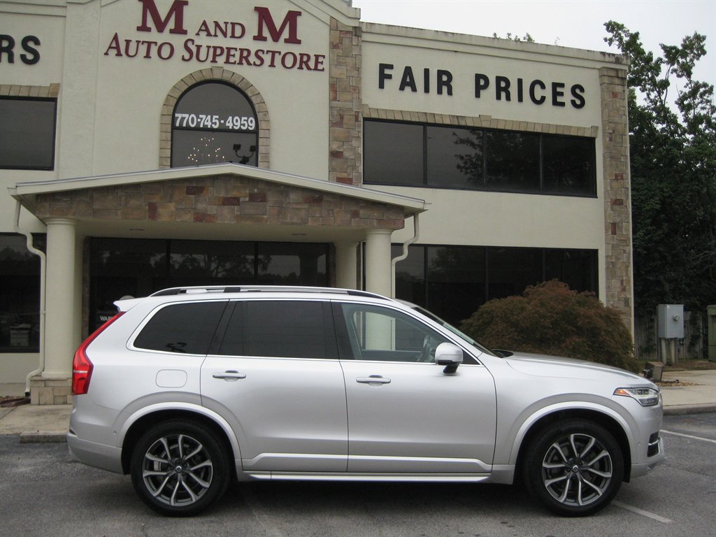 Used 2018 Volvo XC90 T6 Momentum w/ Convenience Package AWD/4WD image 9