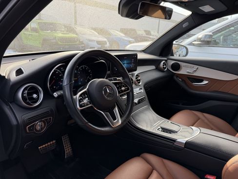 Used 2022 Mercedes-Benz GLC 300 image 8