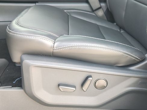 New 2026 Ford Expedition Platinum AWD/4WD image 22