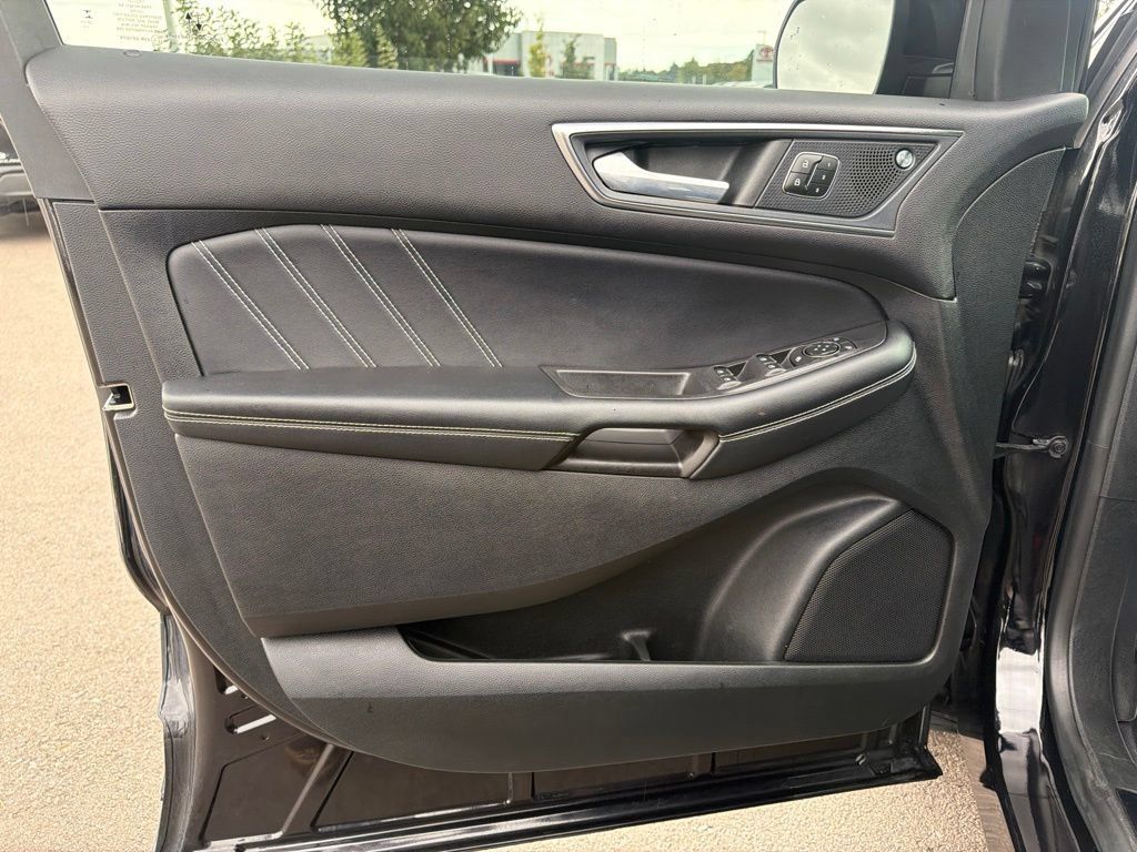 Used 2023 Ford Edge ST AWD/4WD image 24