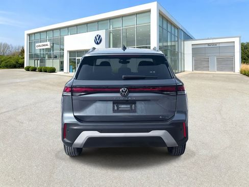 Used 2025 Volkswagen Tiguan S image 4