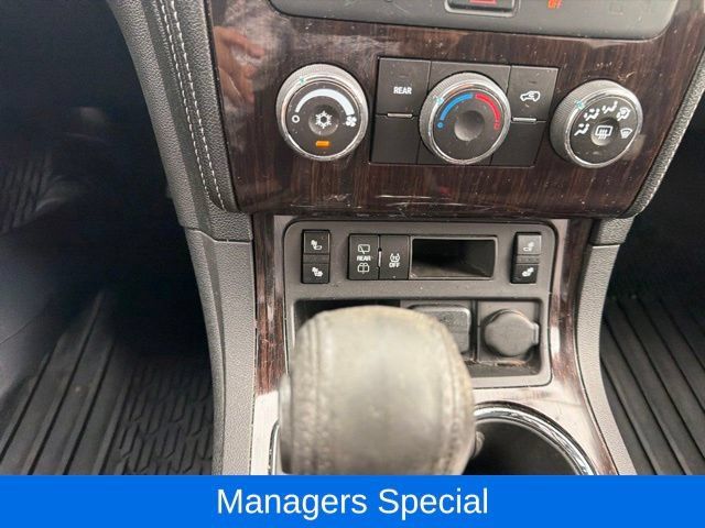 Used 2015 Chevrolet Traverse LT w/ Style and Technology Package FWD image 12