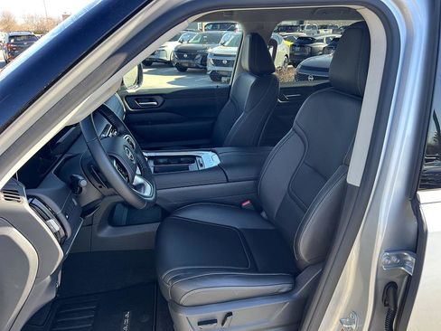 Certified 2026 Nissan Armada SV image 13