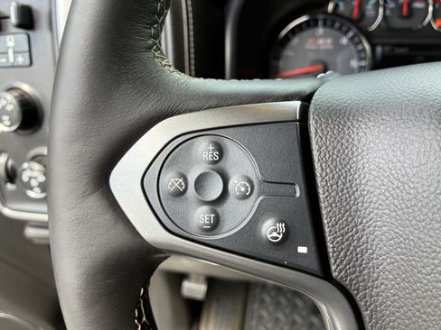 Used 2015 Chevrolet Silverado 2500 LTZ AWD/4WD image 30