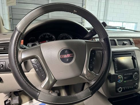 Used 2007 GMC Sierra 2500 SLT w/ Entertainment Package image 18