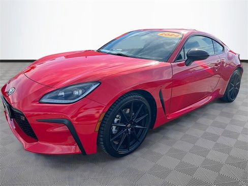 Used 2024 Toyota GR86 Premium image 3