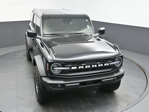 Used 2024 Ford Bronco Outer Banks w/ Sasquatch Package AWD/4WD image 29