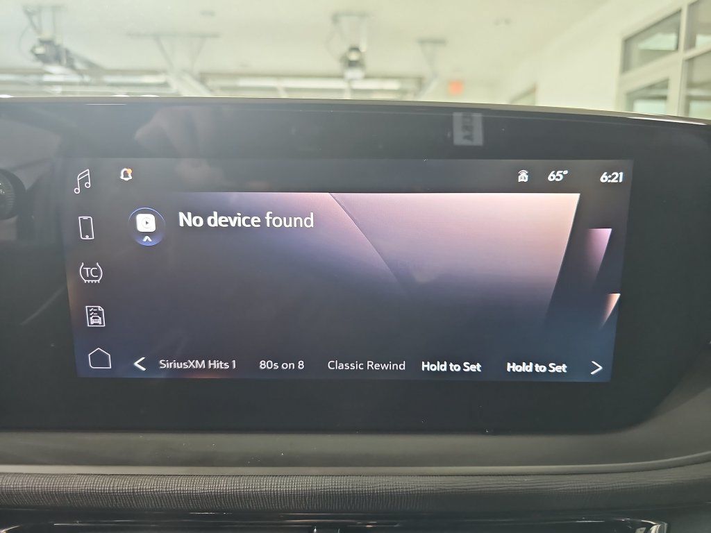 Used 2024 Buick Envista Sport Touring w/ Convenience I Package FWD image 27