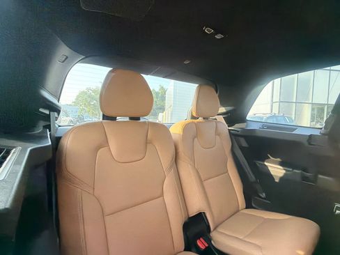 Used 2023 Volvo XC90 B6 Ultimate w/ Lounge Package AWD/4WD image 20