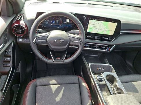 Used 2025 Chevrolet Equinox RS w/ Convenience Package III FWD image 21