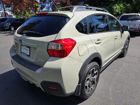 Used 2013 Subaru Crosstrek 2.0i Limited AWD/4WD image 4