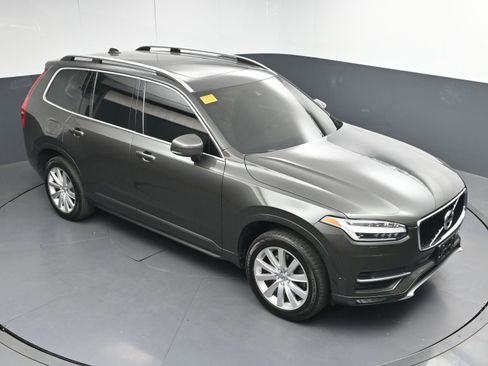 Used 2018 Volvo XC90 T6 Momentum w/ Convenience Package image 33