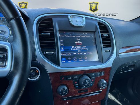 Used 2012 Chrysler 300 Limited image 13